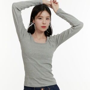 Lewkin Grey Cotton U Neck Long Sleeve Tee!